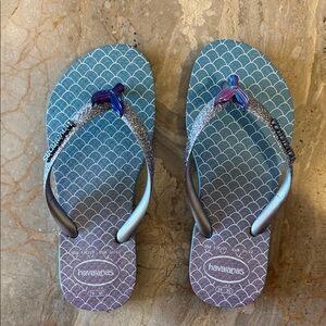 Havaianas Ocean Blue and Violet Flip Flops